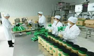 去年,榮縣外出務(wù)工25萬(wàn)余人,掙了49億多